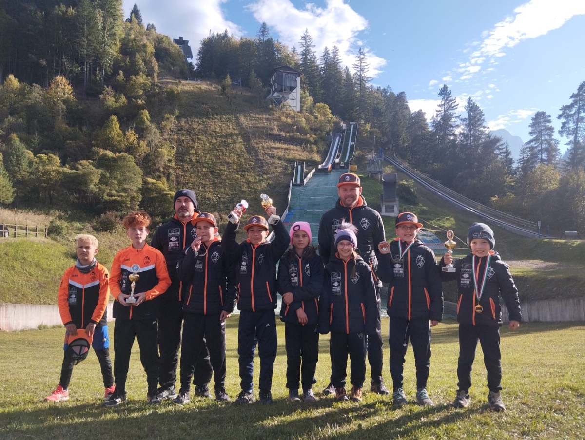 Summit — Arbeit 73